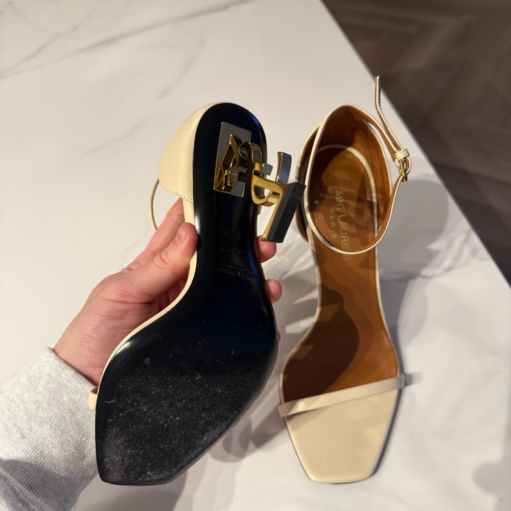 YSL 7.5 LIKE NEW - Picture 6 of 9